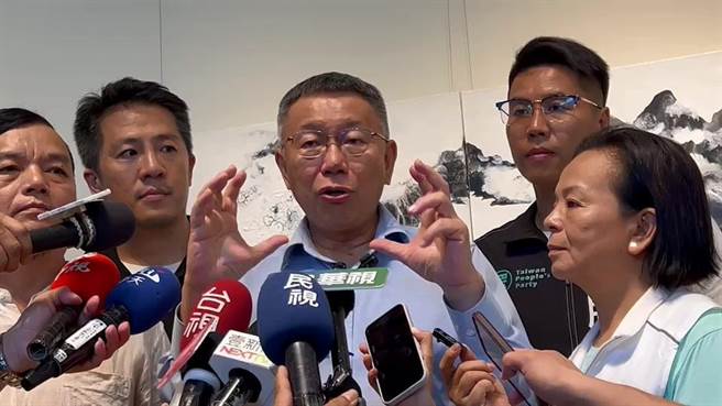 民眾党主席柯文哲表示，身为总统参选人一定会去讨论台湾的经济问题。（孙英哲摄）