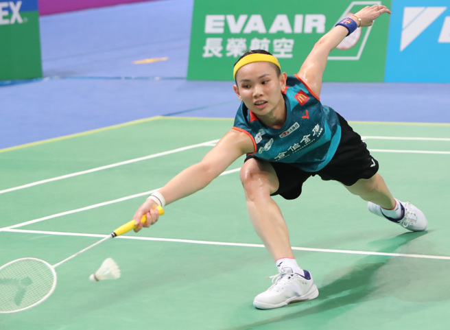 戴資穎在台灣球迷面前展現精彩技巧，拿下2023台北羽球公開賽女單冠軍。（鄭任南攝）