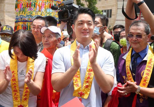 台北市長蔣萬安25日出席光大寮聚保宮環島祈安遶境儀式。（王英豪攝）
