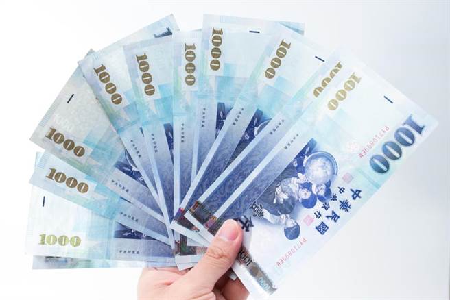 陈姓男子帮助诈欺集团取款遭起诉。（示意图／shutterstock）