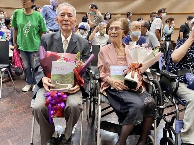 李英茂老师贤伉俪。（吴佩蓉摄）