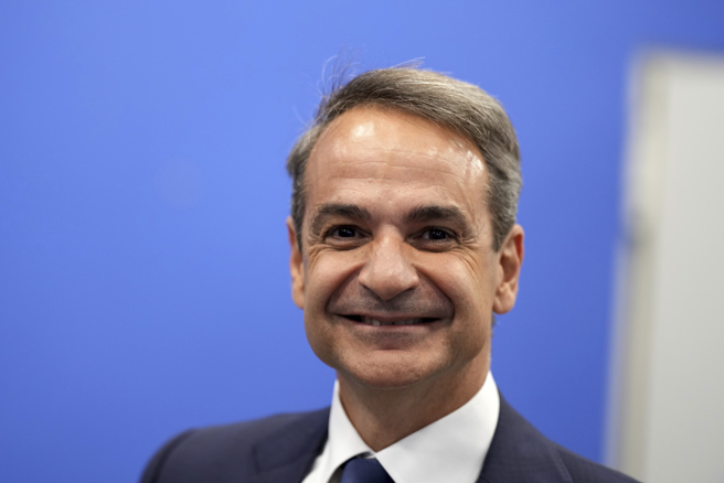 希腊保守派政党新民主党领导人米佐塔基斯（Kyriakos Mitsotakis）成功连任总理。(图/美联社)
