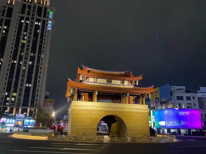 2023新竹城市马拉松以新竹旧地名「竹堑」为主题推出「竹步较劲，堑你来跑」马拉松，即日起接受网路报名。（陈育贤摄）