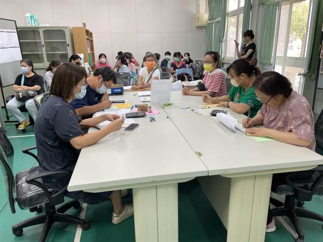 北门社大秋季班开放报名，其中舞蹈、木工、瑜珈与简易家电维修班都是秒杀的热门课程。（北门社大提供／程炳璋台南传真）