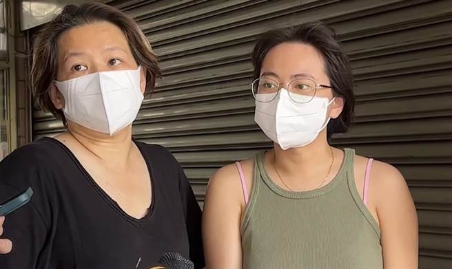 帝王至尊蔡姓妇女（左）代表社区住户发表声明，指县府和新竹瓦斯公司都在处理，有些媒体不实的偏颇报导，太过惊悚。（罗浚滨摄）