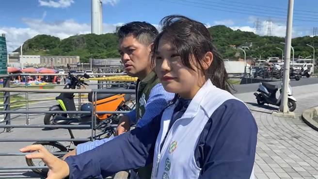 基隆市外木山海兴游泳池自6月26日起，封闭进行平台及走道的改善重建工程。（张志康摄）