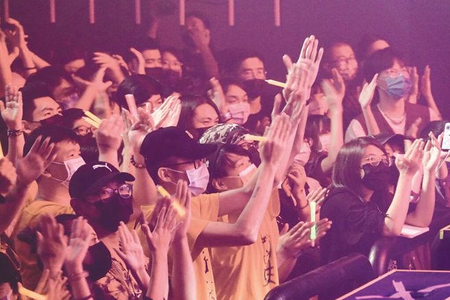 黃牛票問題不僅在台灣存在已久，世界各國也都有類似狀況，文化部針對黃牛票問題打算祭出重罰，雖獲不少消費者贊同，惟從經濟學觀點，政府大張旗鼓干預，效果恐相當有限。圖／本報資料照片