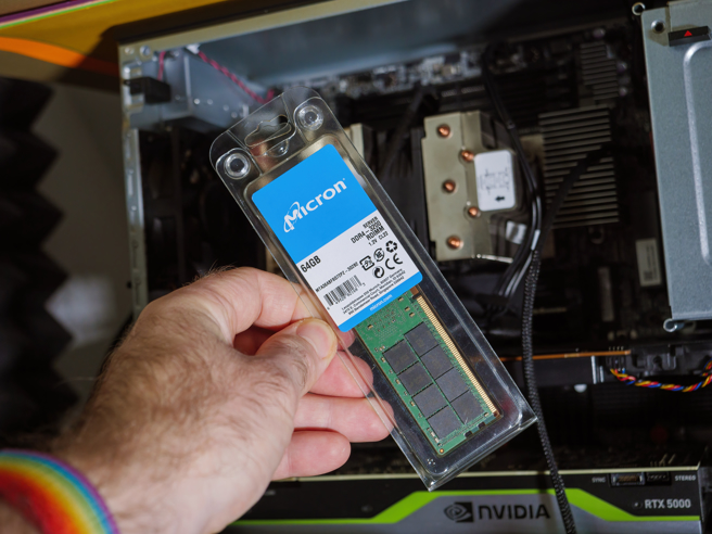 大陆以国家安全为由，先前宣布封杀美光产品。（示意图／shutterstock）