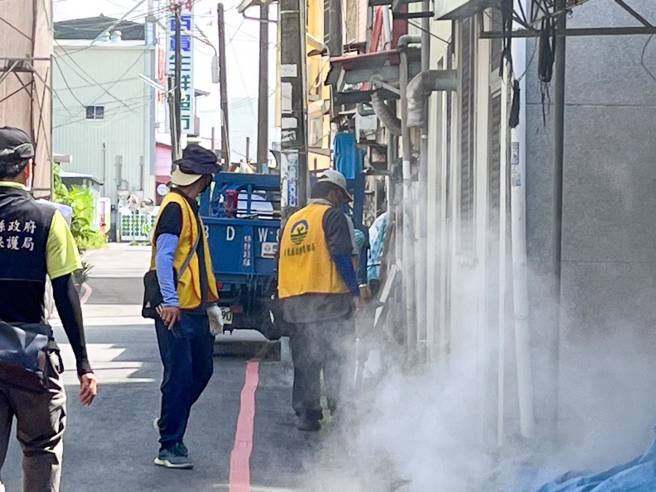 登革热疫情升温，屏东县长周春米表示，县府团队已在端午连假期间进行孳生源清除及化学防治等防疫措施。（图／翻摄自周春米脸书）