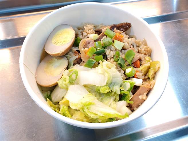 嫩姜炊饭。(北荣桃园分院提供／蔡依珍桃园传真)