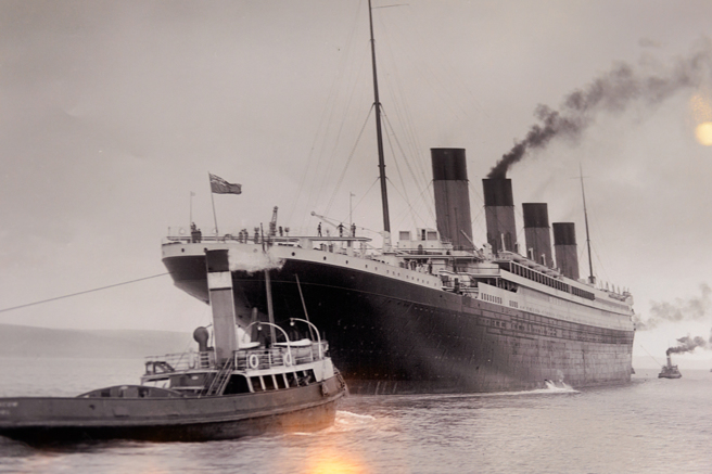 铁达尼号1912年进行处女首航却撞上冰山，船上1514人不幸罹难。（图／Shutterstock）