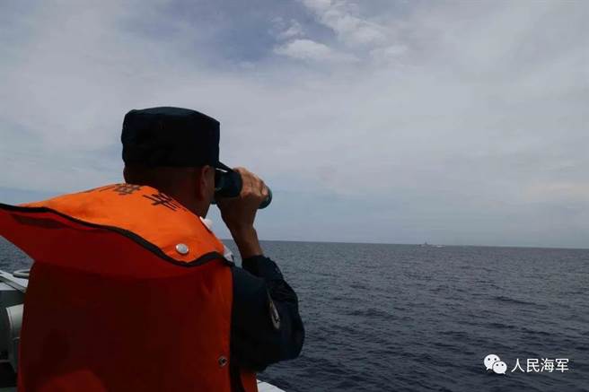 中共海军与越南海军双方舰艇编队6月27日至28日在北部湾海域开展联合巡逻。（翻摄自人民海军）