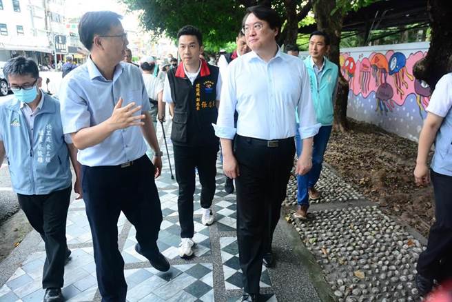 民进党基隆立委提名人选陷入僵局，也传出有人建议曾任8年基隆市长的现任内政部长林右昌（右）回锅选立委，但林右昌未回应。（本报资料照）