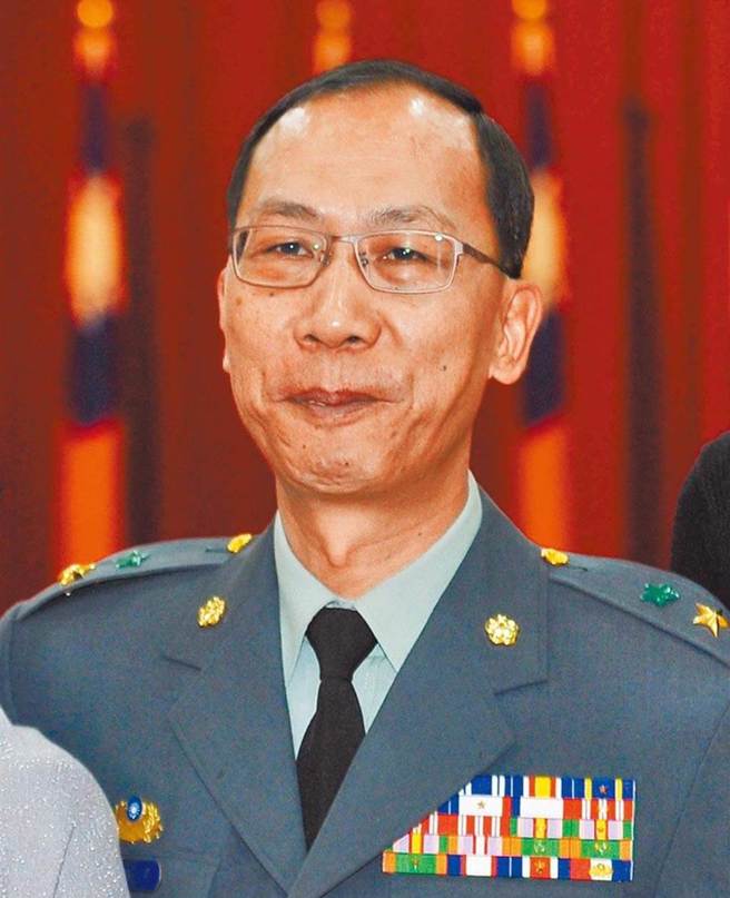 国防部总督察长杨海明接陆军副参谋总长。(中时资料库)