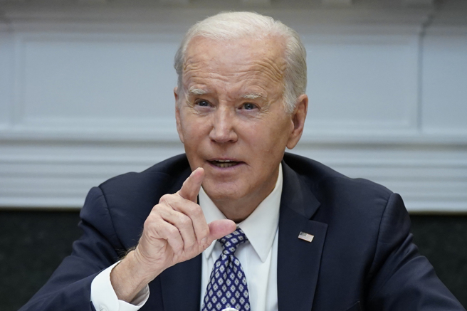 美国总统拜登（Joe Biden）在接下遭COVID-19疫情摧残的经济后，又受到居高不下的通货膨胀和供应断链等问题困扰，难以说服美国人民他表现得很称职。（图/ 美联社）