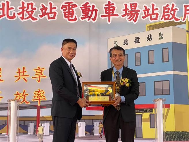 即起承德干线全车队48车辆将全数投入营运，促使台北市电动公车上路数突破400辆大关，总车辆数达441辆。（刘彦宜摄）