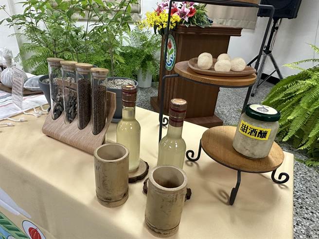 为支持原乡农产业发展，台东农改场以科学技术辅导部落产业。（蔡旻妤摄）