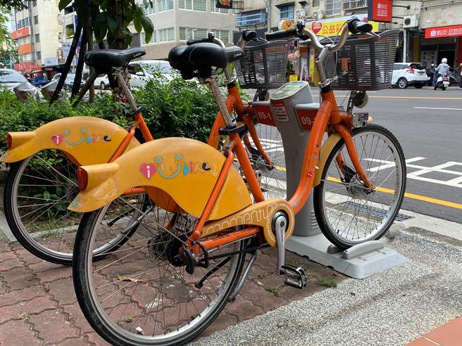 台中iBike1.0今天正式退场，目前车辆只能还不能借。（张亦惠摄）