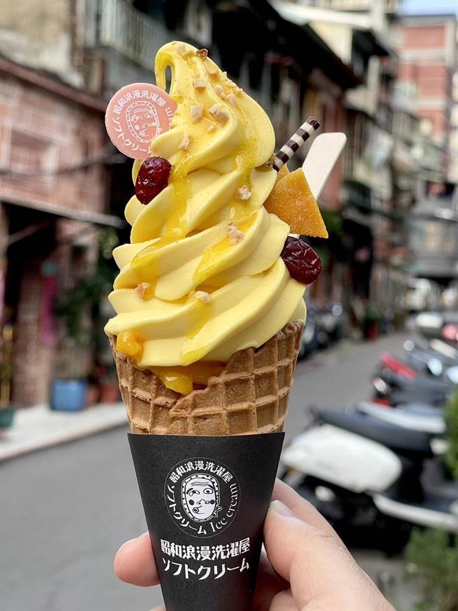昭和浪漫洗濯屋霜淇淋为夏日旅行消暑并带来欢乐。（昭和浪漫洗濯屋提供／吴娮翎台北传真）
