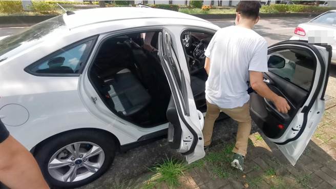 台中市陈姓保全违反收集住户个资后，架设系统、四处兜售牟利，警方循线查获送办，陈男遭判刑10月确定。（台中市警局提供／冯惠宜台中传真）