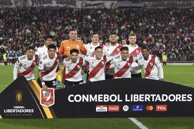 阿根廷River Plate足球队合影。（美联社资料照）