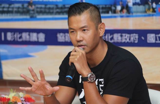 陈建州遭「微风女神」郭源元指控性骚扰，律师忍不住发文狠酸。（图／中时资料照）