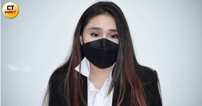 李伊妍召開記者會還原被廖峻性騷事件。（圖／許方正攝）