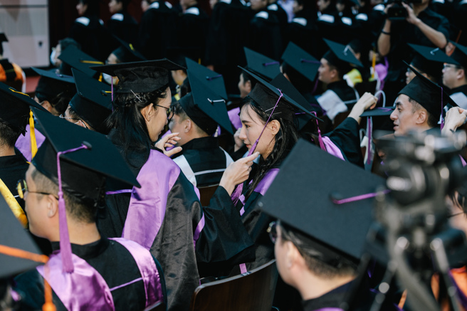 行政院29日拍板通过私大生学费补助、高中职学费全免，新制将于2024年2月正式实施。（资料照／郭吉铨摄）