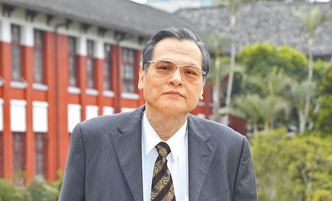 陈明通指导新竹市前市长林智坚、行政院副院长郑文灿硕士论文先后被认定抄袭，但他却没被解聘。（本报系资料照）