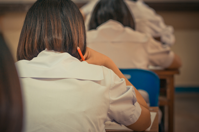 一名已錄取某大學醫師工程組的建中同學也坐在教室。（圖／示意圖，達志影像）
