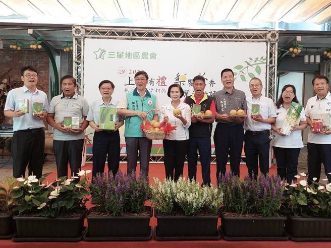 今年宜兰县三星地区农会以上将梨结合在地好茶推出「2023上将有礼、梨飨茶香」产业活动季，今（29日）活动开跑至9月30日。（吴佩蓉摄）