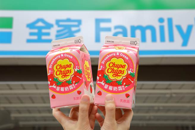 加倍佳草莓牛奶于全家便利商店独家上市，单瓶原价39元，即日起至7月25日享两瓶尝鲜。（佳格食品提供／朱世凯台北传真）