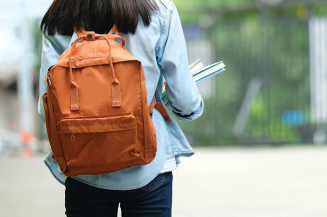 补助私校方案，行政院29日拍板定案，将于明年2月上路，但网路上出现不少杂音。(示意图／shutterstock)