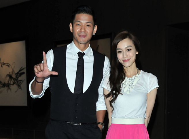 黑人陈建州(左)遭控性侵未遂，范玮琪(右)力挺丈夫到底，却被网友抓出一连串谎言，还疑似强迫Makiyo帮忙洗白。(图／本报资料照)