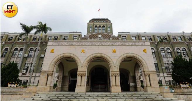 司法院協助推動修改《精神衛生法》等法律，但司法介入能否改善精障犯罪問題，仍有待檢驗。（圖／方萬民攝）