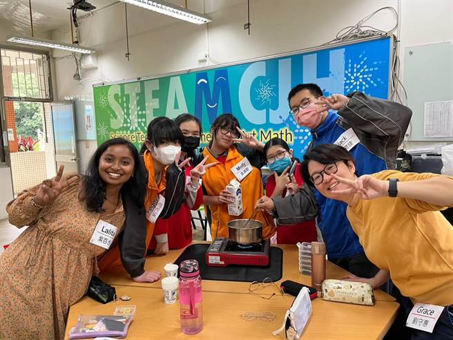 图为铭传国中外师授课情形。（基隆市政府提供／徐佑升基隆传真）