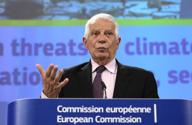 歐盟外交與安全政策高級代表波瑞爾（Josep Borrell）表示能以歐盟現有支持為基礎，例如「歐洲和平機制」（European Peace Facility）。（圖/ 美聯社）