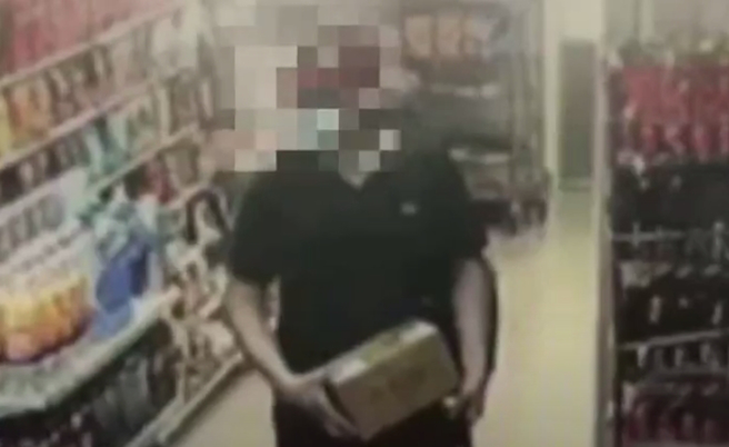 超商偷包裹得手上万元老唱片，「惯窃行事历」漏馅遭逮。（翻摄自影片）