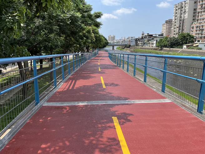 南崁溪印象大桥铺面改善完毕今开放通行。（水务局提供／陈梦茹桃园传真）