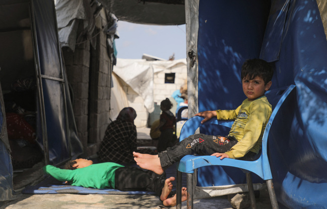 自從敘利亞開始殘酷地鎮壓反政府抗議活動以來，有約10萬人至今下落不明，逾50萬人遭到殺害。（圖／路透社）