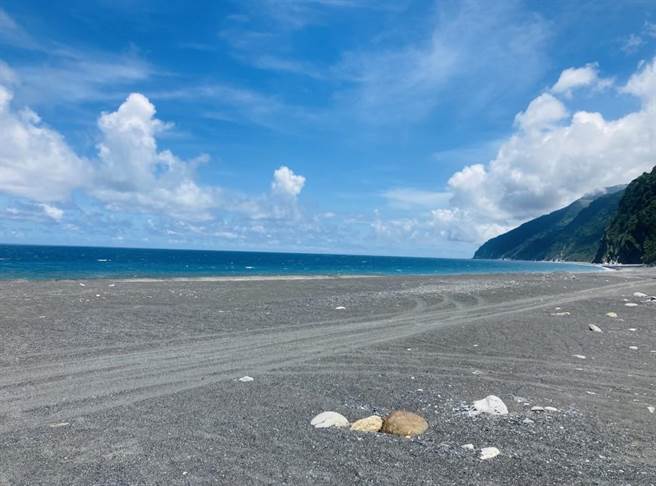 宜蘭縣南澳鄉神祕沙灘將在暑假期間提高執法強度，從假日排班執法，改為每日排班執法。（宜蘭縣政府提供／李忠一宜蘭傳真）