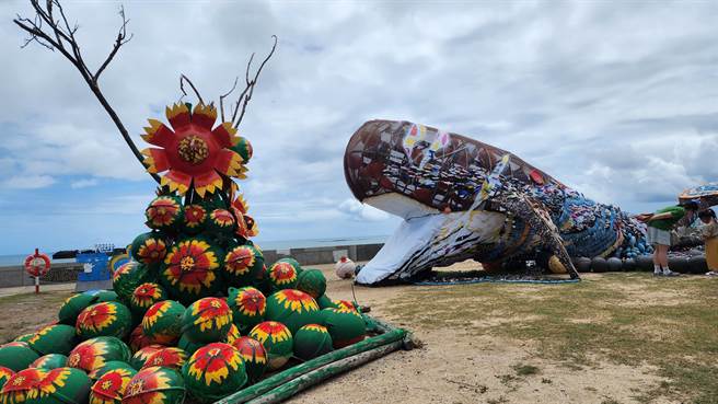 海废地景艺术节在澎湖5地区展出，展期2个月。（许逸民摄）