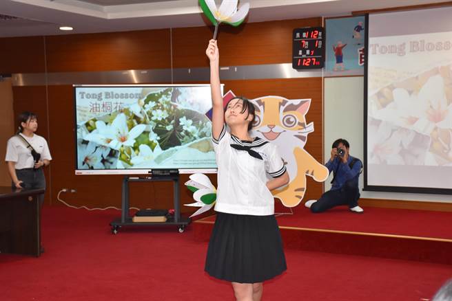 苗栗縣政府公費安排20名優秀國高中生赴澳洲參訪3周，將把苗栗客家特色介紹給澳洲友人。（謝明俊攝）