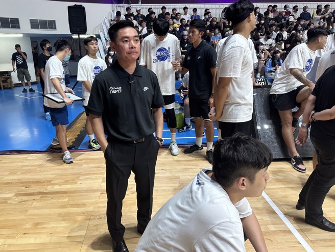 世大运代表队总教练刘孟竹。(黄及人摄)