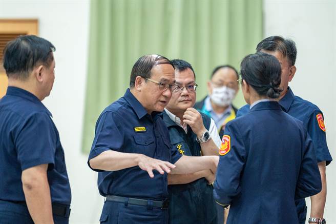 警察局长吴坤旭说，警察局在暑假期间也精心安排「青春挺Real」系列活动。(蔡依珍摄)