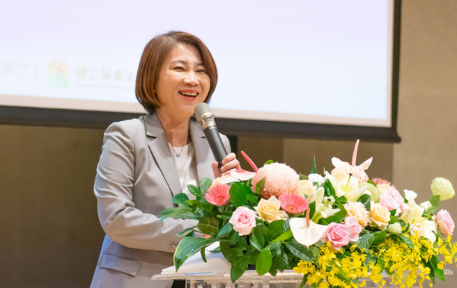 第34届金曲奖有多位得主来自屏东县，让周春米惊呼「怎么拿么厉害？」（图 / 取自周春米脸书）