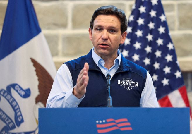佛州州长、共和党籍总统参选人迪尚特（Ron DeSantis）。（图／路透社）