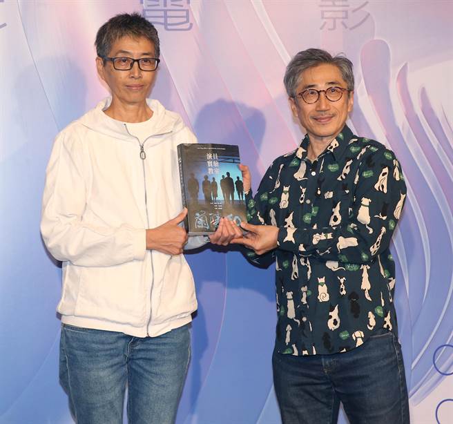 导演王耿瑜（图左）以及监製林于竝出席《兰陵40－演员实验教室》世界首映会。（陈君玮摄）