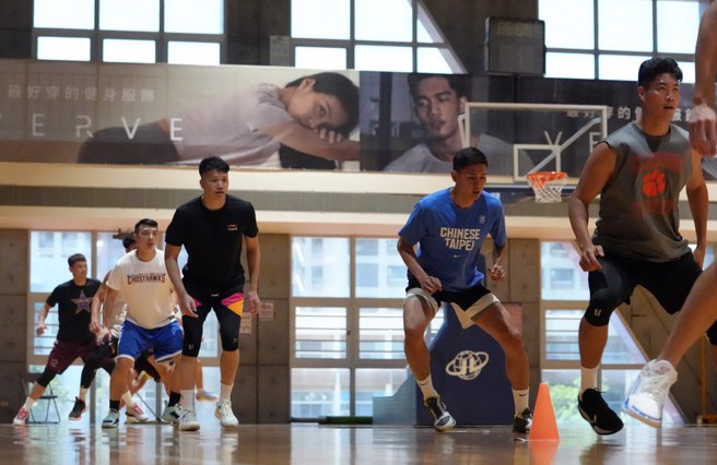 獵鷹從今天起開始訓練。(台鋼獵鷹提供)