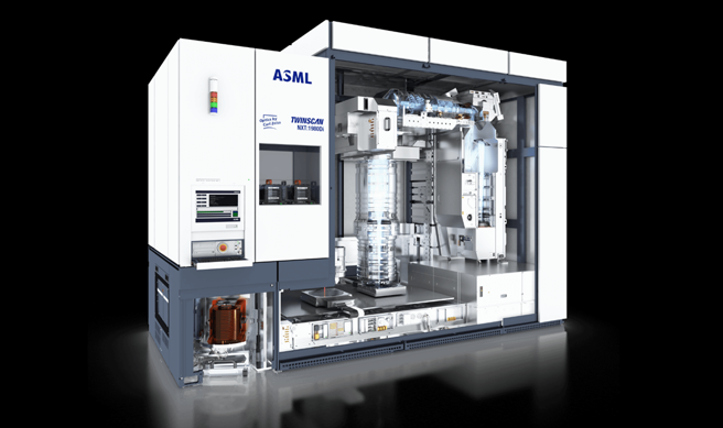 ASML官网提供的资讯指出，DUV光刻机TWINSCAN NXT:1980Di出口未受限，分辨度大于等于38nm，经重复曝光可支持到7nm左右。（图／ASML）